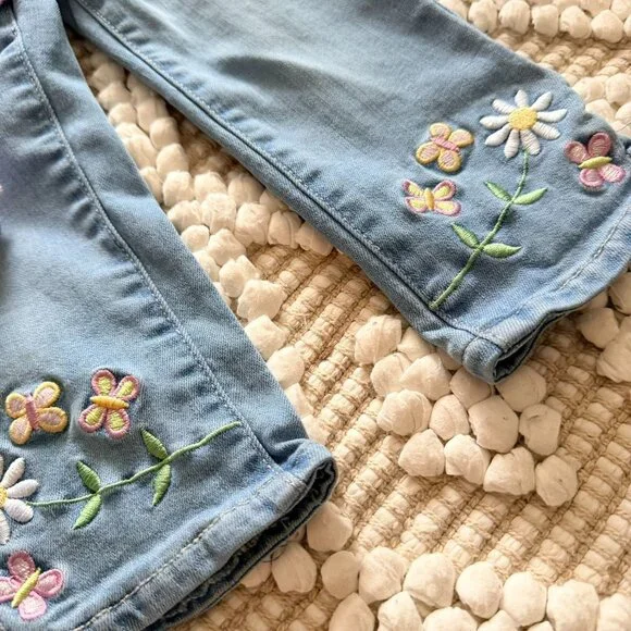 Gymboree Purple Floral and Butterfly Outfit Toddler Girl - Picture 3 of 9